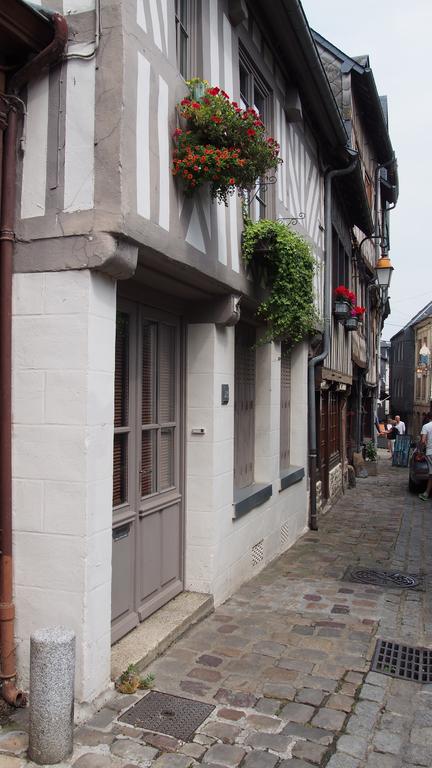 L Appart De La Place Ste Catherine Honfleur Exterior foto